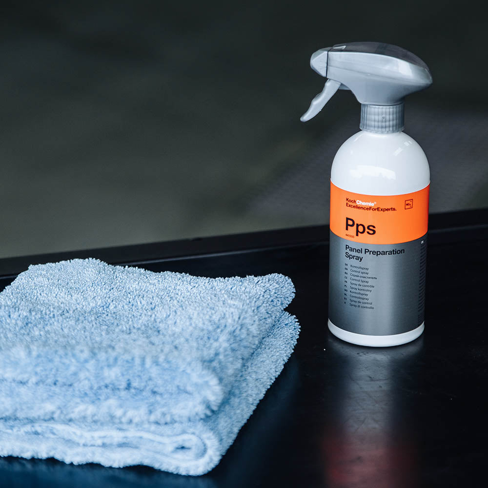 Koch Chemie Panel Preparation Spray 500ml bottle next to 2 microfiber cloths.